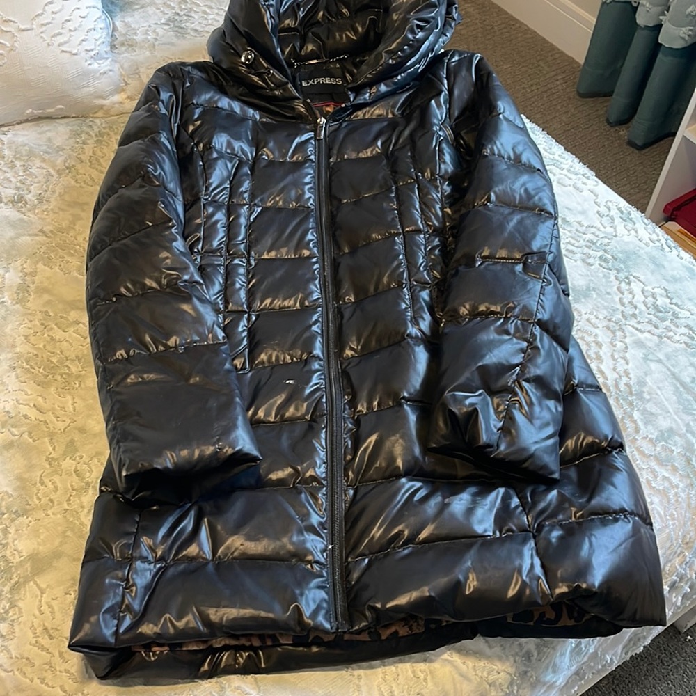 Black long down material puffer coat
